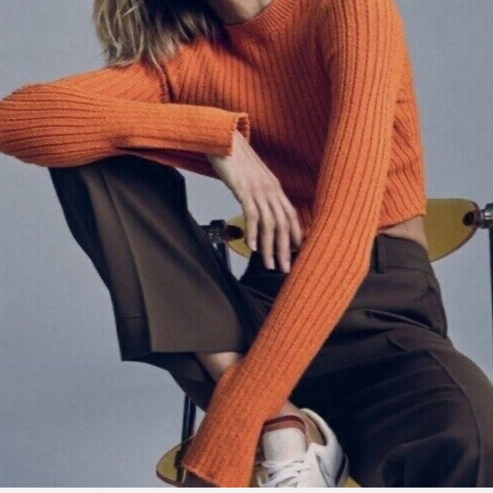 Zara size M Orange Ribbed Knit Cropped Sweater Top